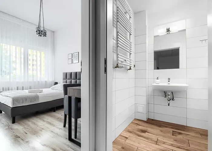 Studencki Dom Marynarza Korab *